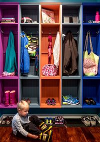 Детская цветная гардеробная комната Азов